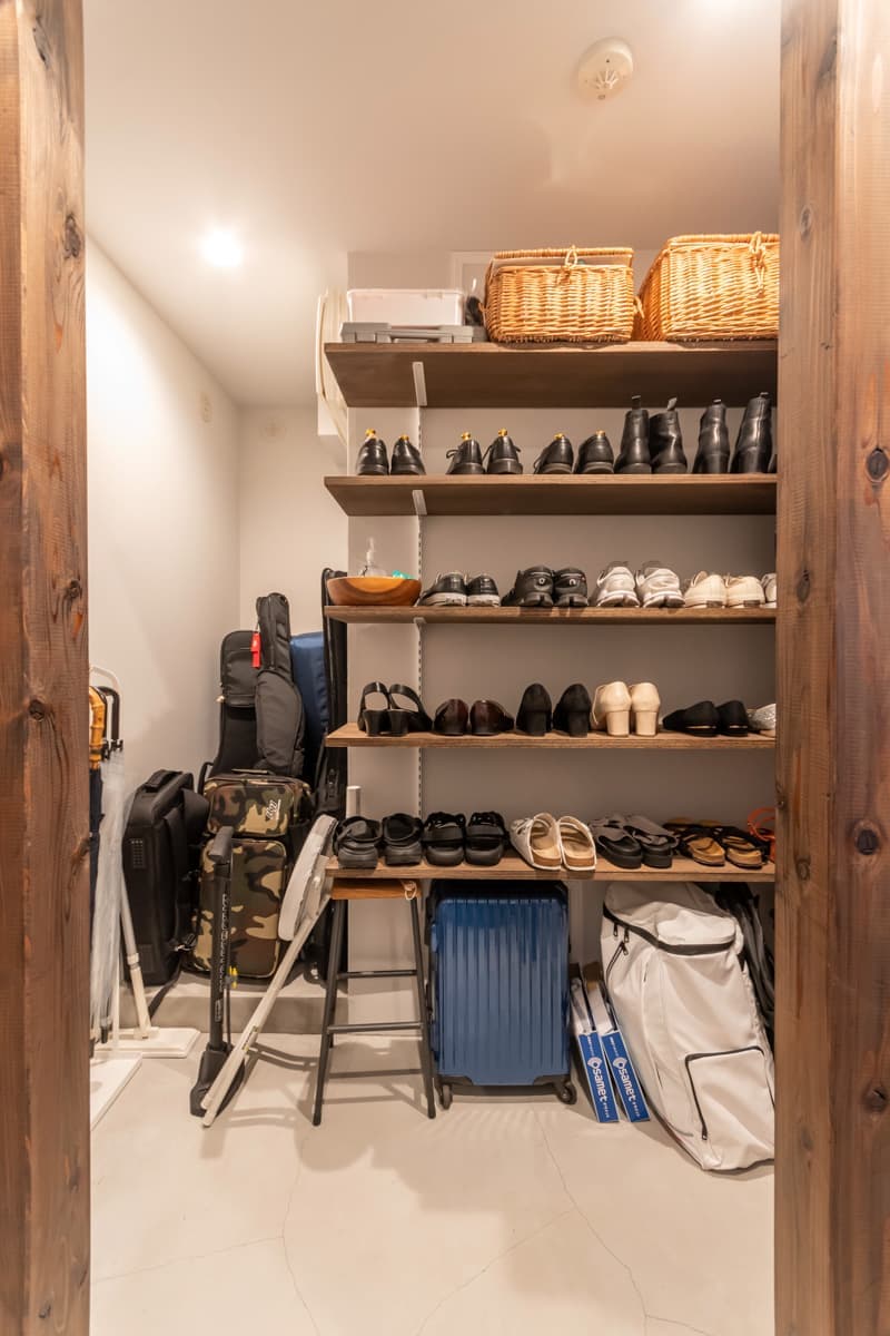 中古マンションのリノベーション後の土間が廻る住まい