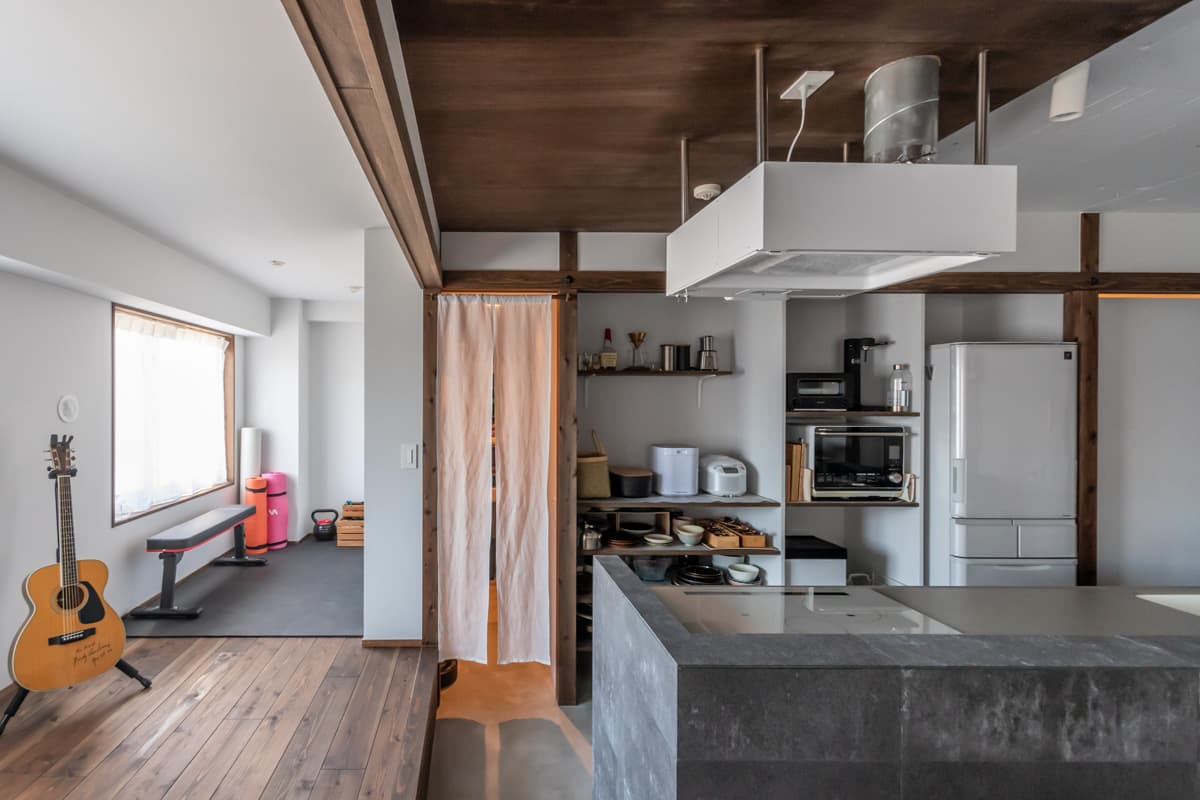 中古マンションのリノベーション後の土間が廻る住まい